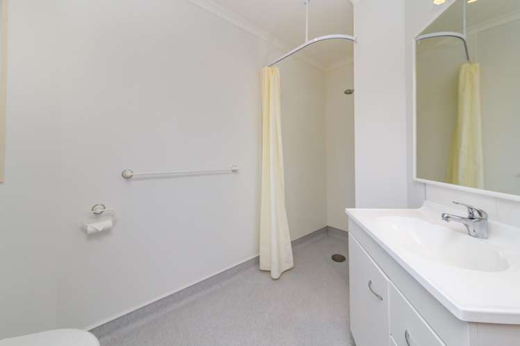 5 Daniel Place Kelvin Grove_13