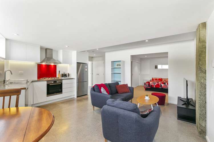 6 Owhiro Bay Parade Island Bay_17