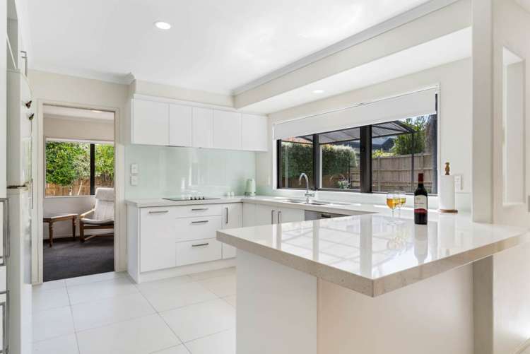 17 Heyington Way East Tamaki Heights_19