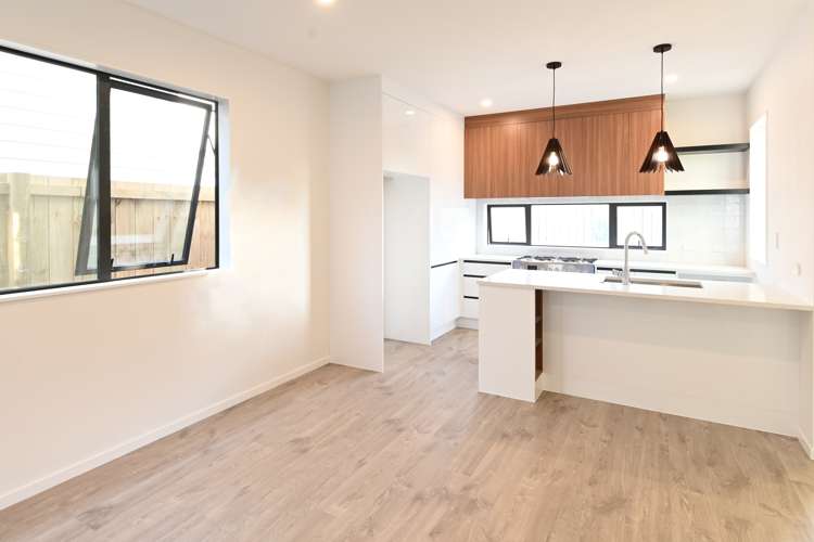 4 Ropata Avenue Point England_5