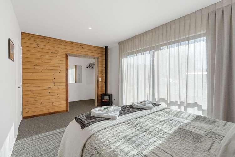 4 Bank Avenue Middlemarch_17