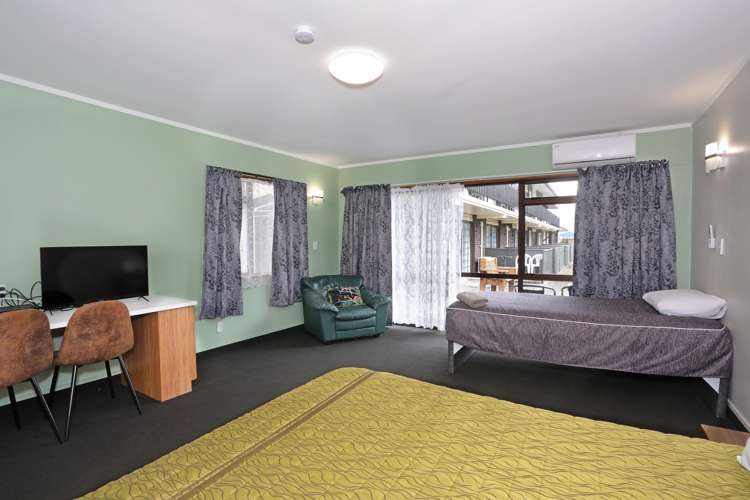 167 Fitzherbert Avenue West End_20