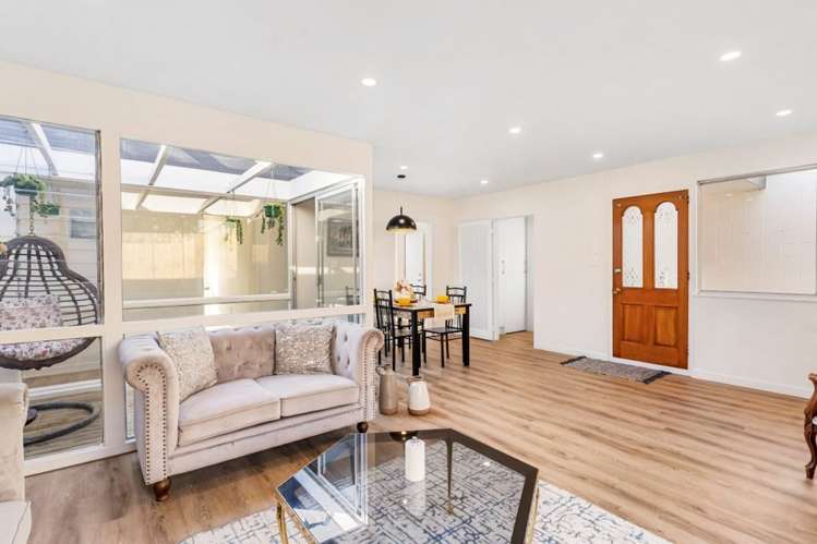 1/8 Wilbur Place Pakuranga Heights_16