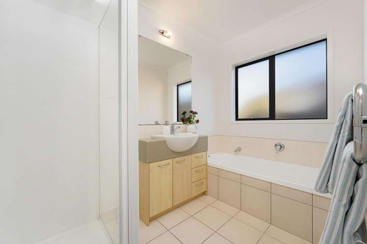 7 Fairford Avenue Henderson_18