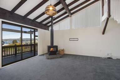 32 Vivian Drive_4