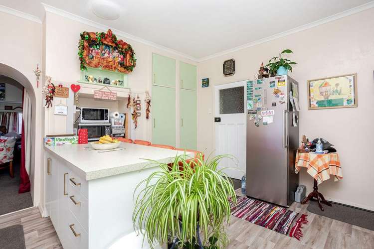 276 High Street Dannevirke_15