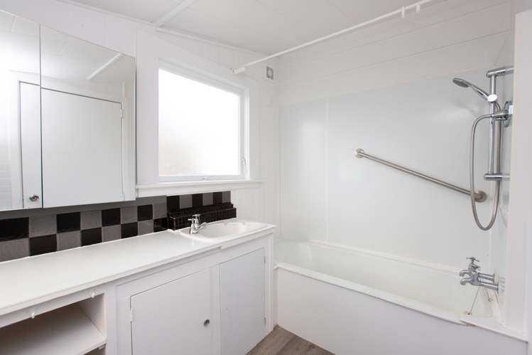 13 Rimu Street Kerepehi_14