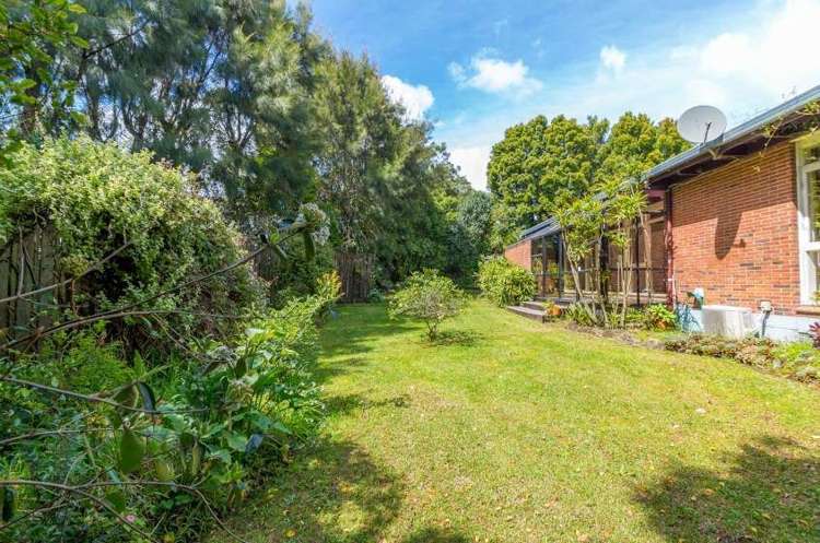 64 Royal View Road Te Atatu South_12