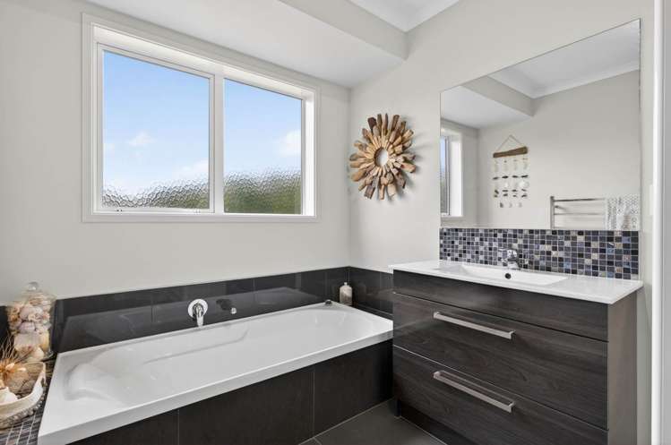 228 Knight Road Ruatangata West_12