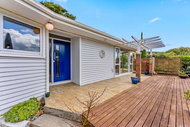 27 Colmar Road Mellons Bay_2