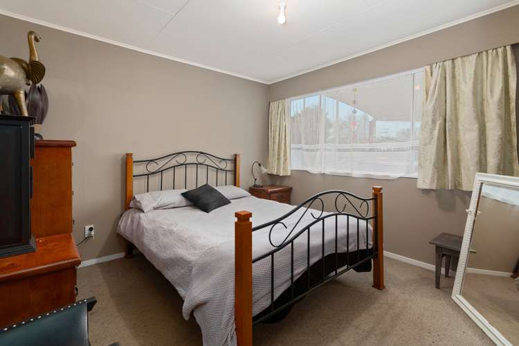 25 Joanne Crescent Pukehangi_6