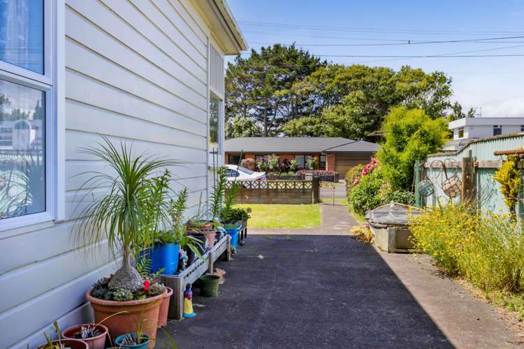 36 Hunter Street Hawera_17