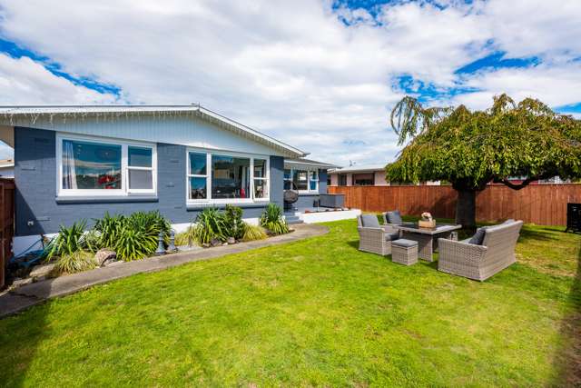 6 Newbourne Crescent Redwoodtown_1