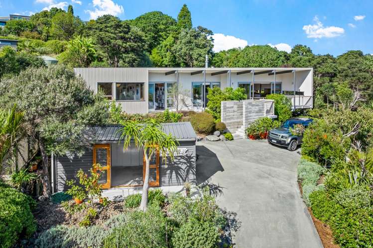 12 Laika Avenue Ti Point_1