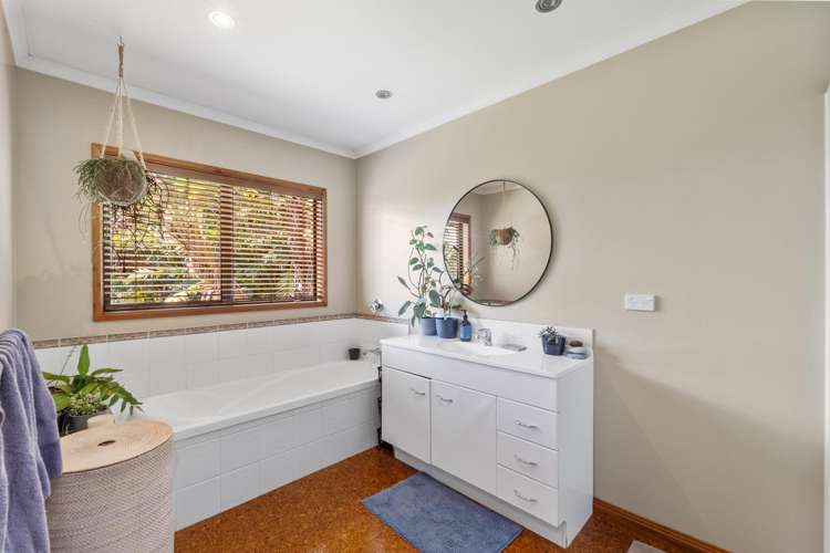 58 Bethells Road Waitakere_19