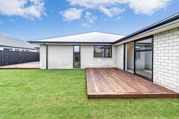 32 Florence Drive Lincoln_29