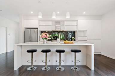 7 Wisteria Lane_1
