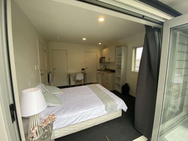 3E/16 Greensboro Street 1074_2