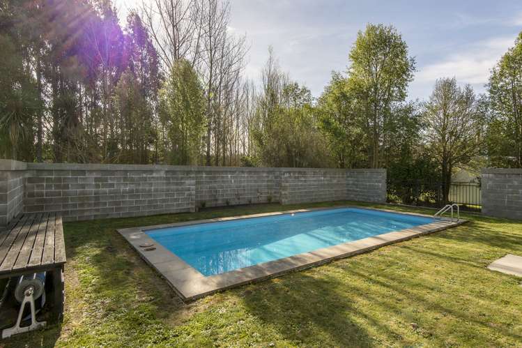 29 Bairds Road Sefton_16