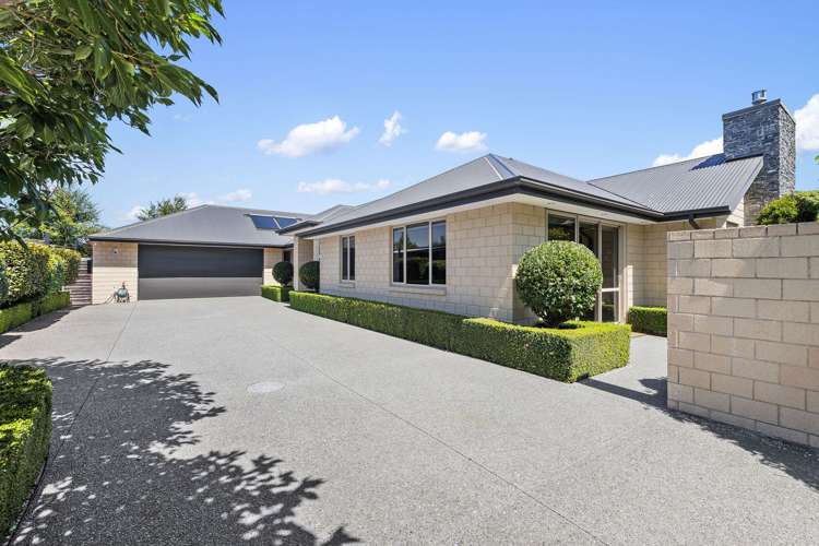 144 Hussey Road Northwood_32