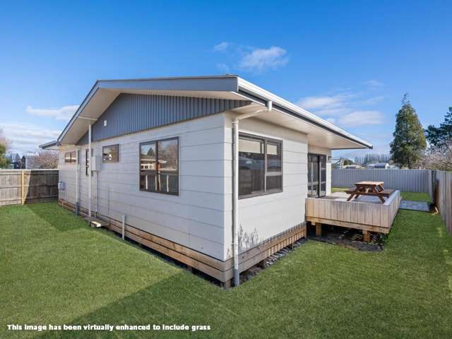 Easy-care living in a handy location