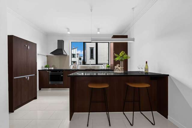 84 Norwood Drive Flat Bush_3