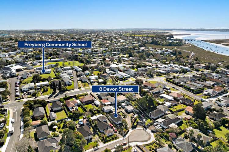8 Devon Street Te Atatu South_13
