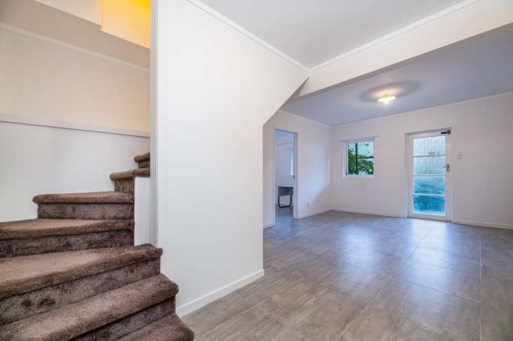 2/7 Dakota Avenue Beach Haven_14