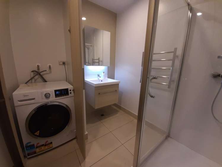 75 Victoria Street West 10015_5