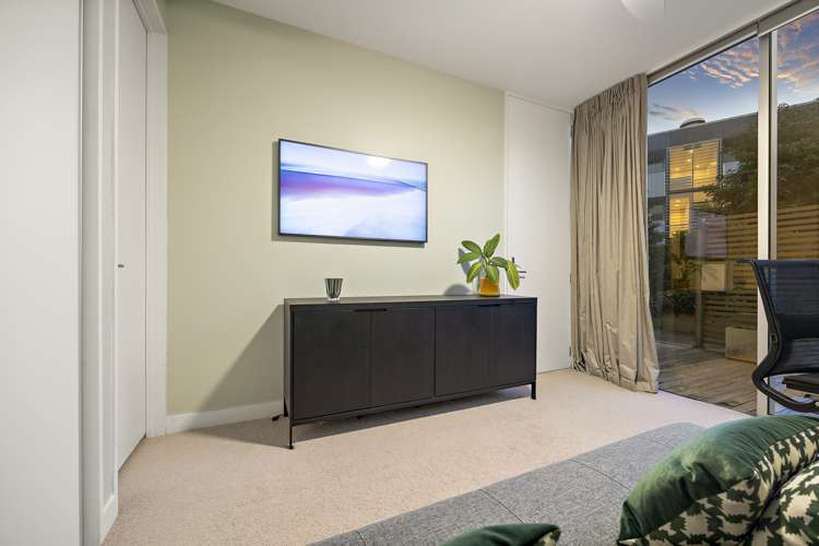 16k Fisher-Point Drive Auckland Central_18