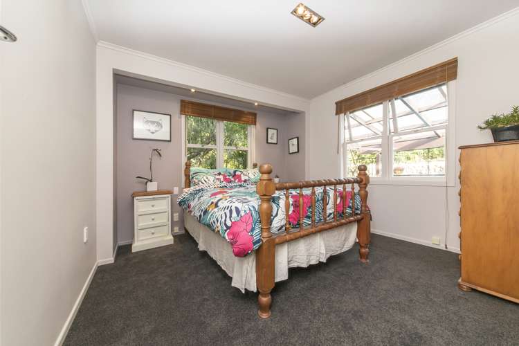 17 Deane Avenue Titirangi_10