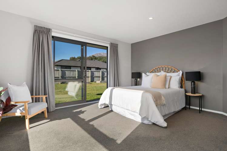 1 Risinghurst Terrace Lower Shotover_16