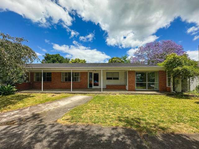 Epsom Elite - Secure Family Living in DGZ with...