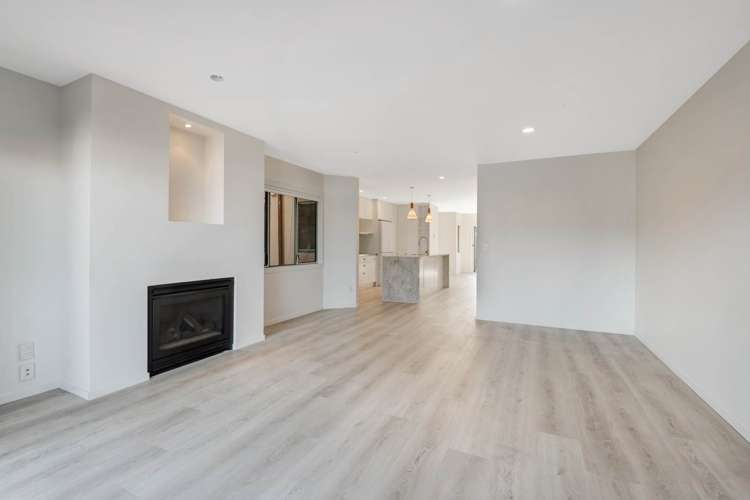 153 Waterside Crescent Gulf Harbour_11