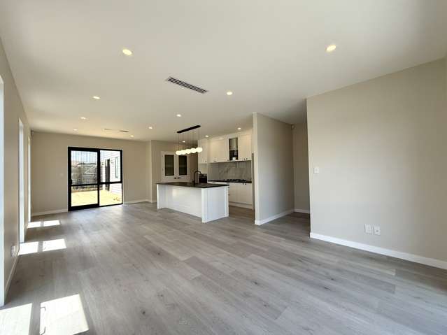 28 Tipu Crescent Wainui_3