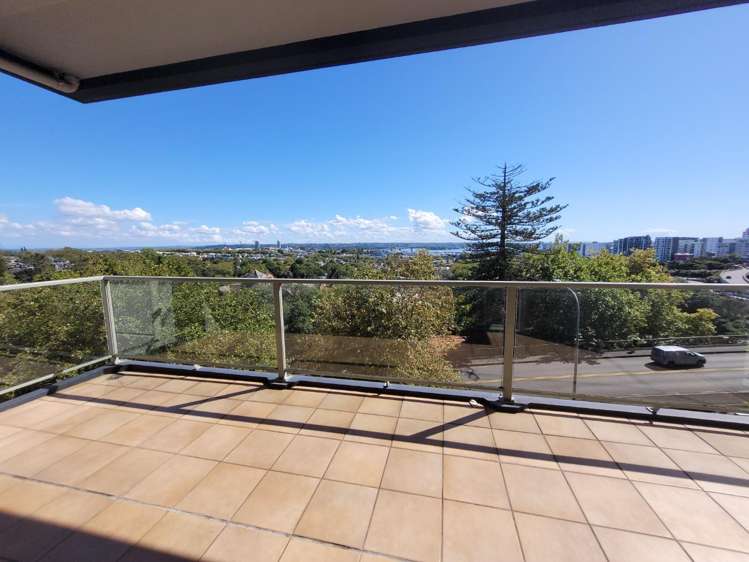 8 Howe Street 1664_15