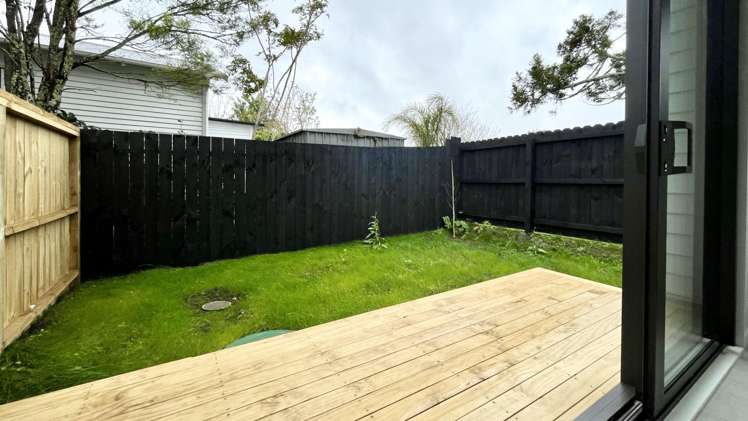 9/8 Rosier Road 1665_8