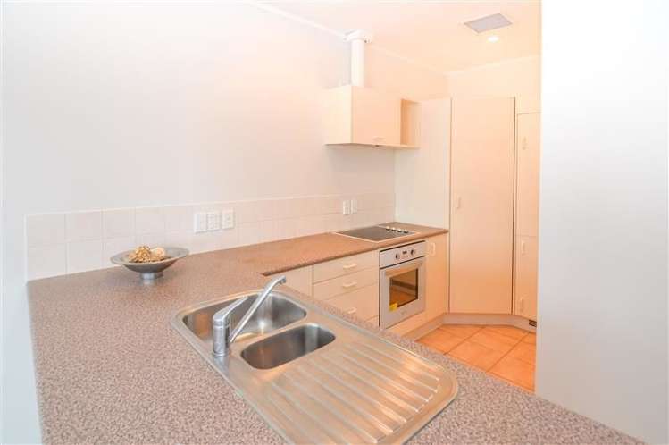 2e/6 Queen Street Palmerston North Central_5