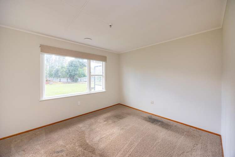 5 Reid Line West Feilding_8