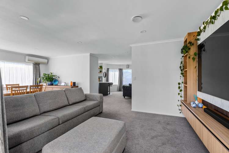 46 Blue Heron Rise Stanmore Bay_5