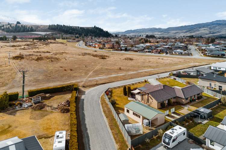 1 Madison Lane Cromwell_22