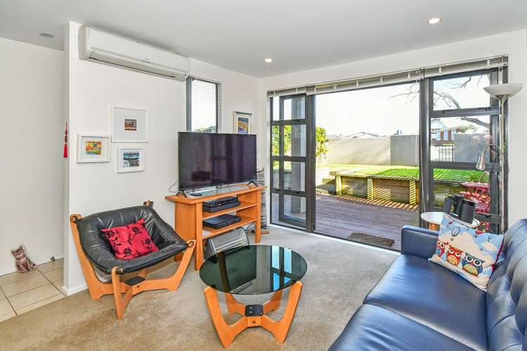 2/8 Landscape Road Papatoetoe_8