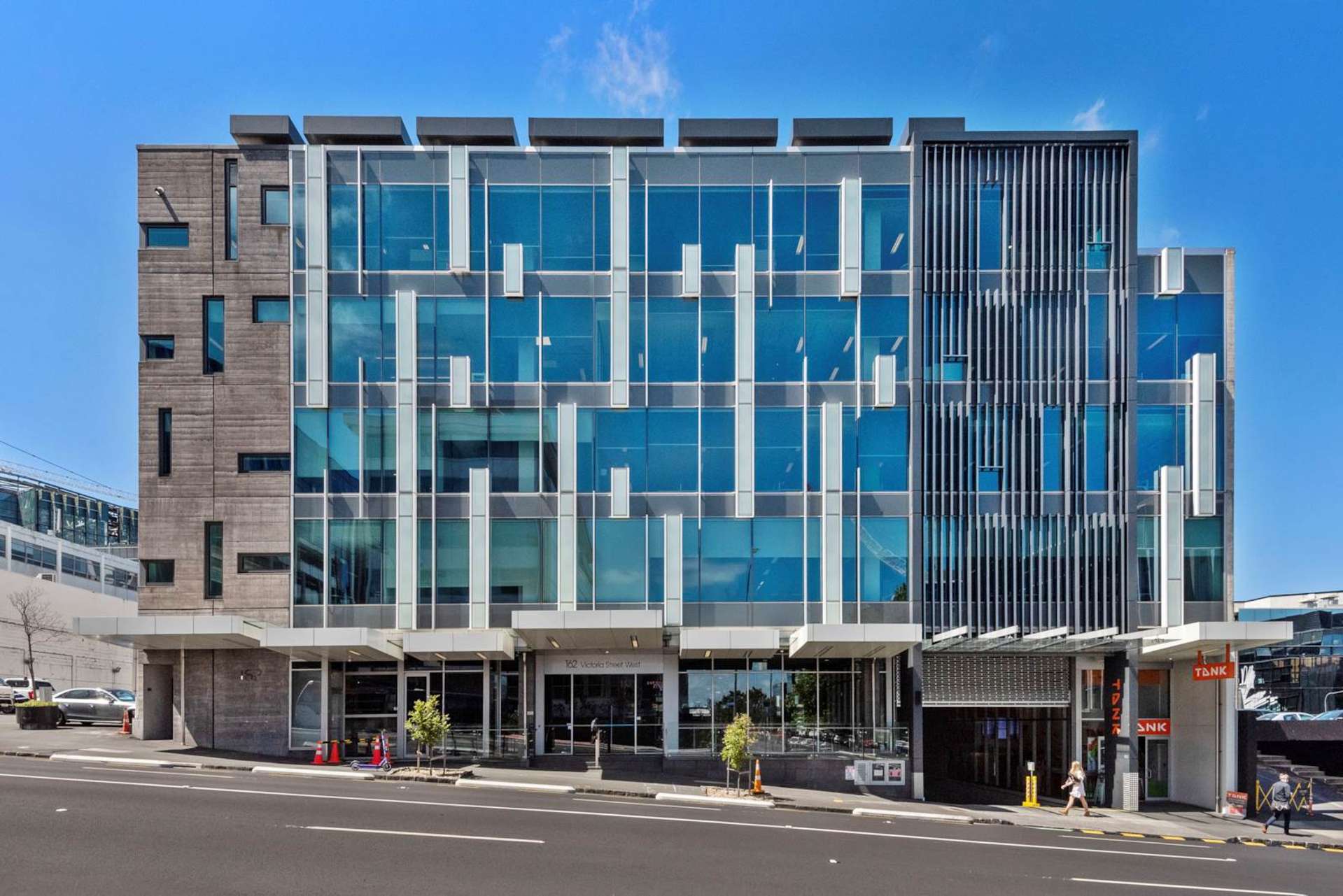 162 Victoria Street West City Centre_0