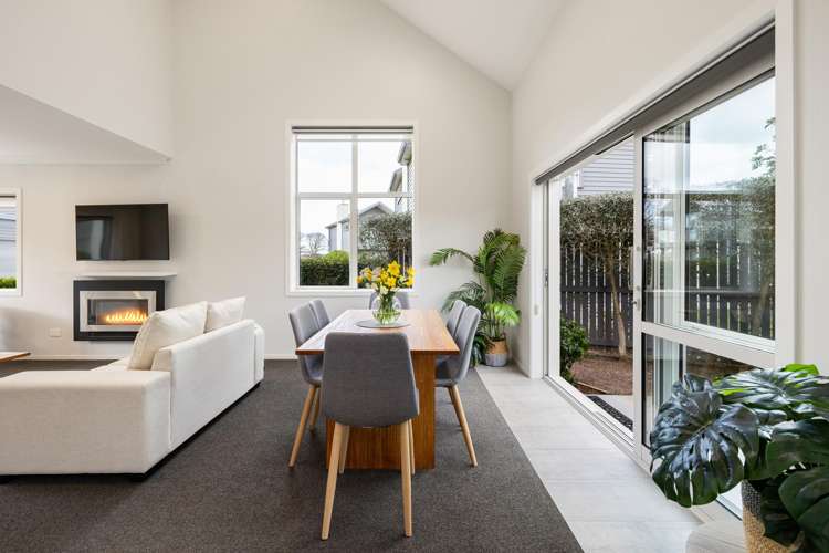 9 Tucker Close Leamington_10