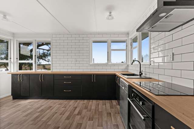 84 Chatham Road Flaxmere_3