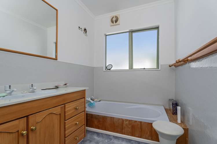 42 Banks Street Cooks Beach_11