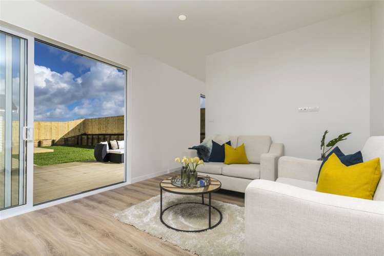 4 Dinning Road Riverhead_6