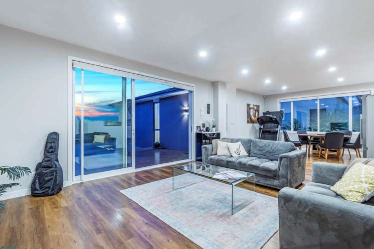 6 Throttle Close Dairy Flat_18