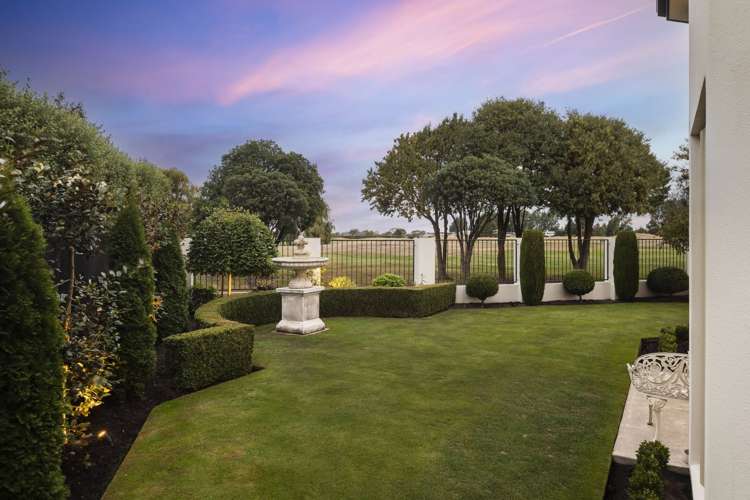 49 Lexington Place Shirley_35