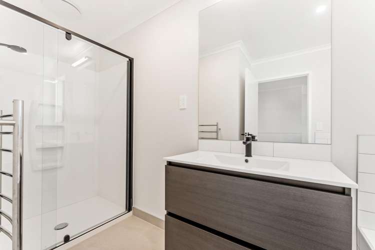 17 Seafarer Crescent Stanmore Bay_19
